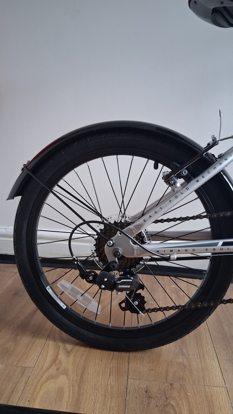 Cross Citysprint Folding Bike 20in Silver/Black, Mudguards, Twist Grip