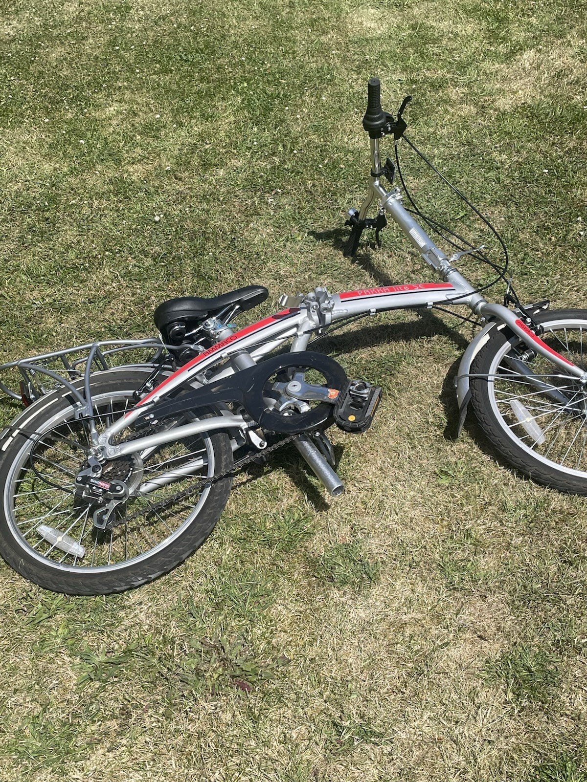 Ammaco Pakka Lite 20 Inch  silver folding bike