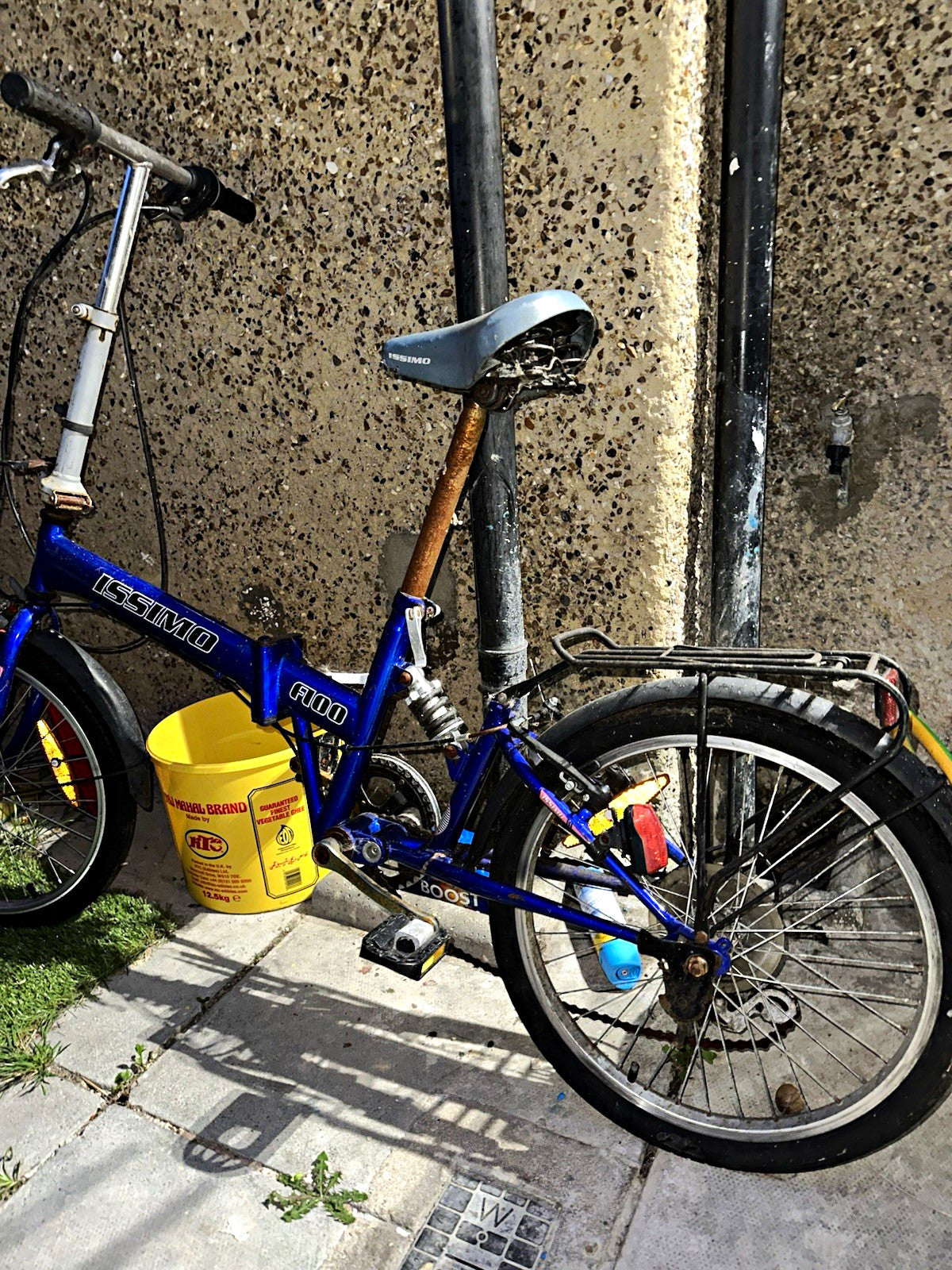 Issimo Blue 20 in Folding Bike with Rear Rack, V-Brake Unisex