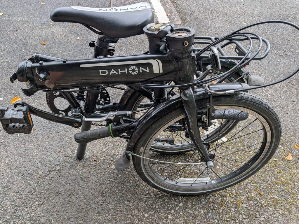 Dahon Vitesse D8 folding bicycle aluminium frame lightweight 20" little use