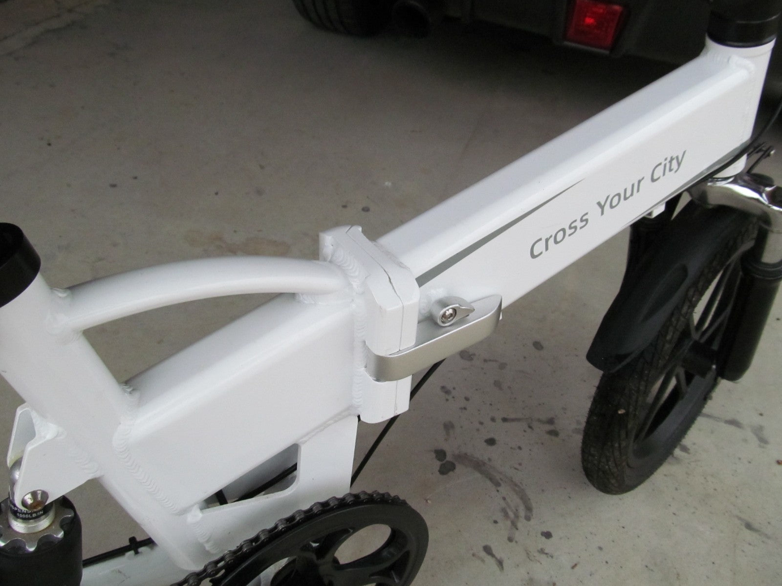 ADO Cross Your City Folding Bike, Suspension, mudguards, rides well, stops well