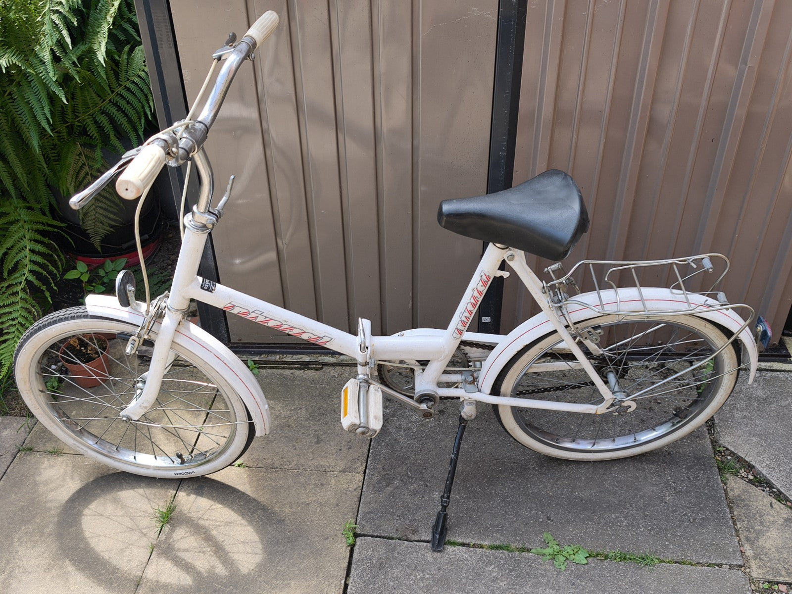 Vintage Universal Uni Sport 20" Folding Bike - Single Speed.
