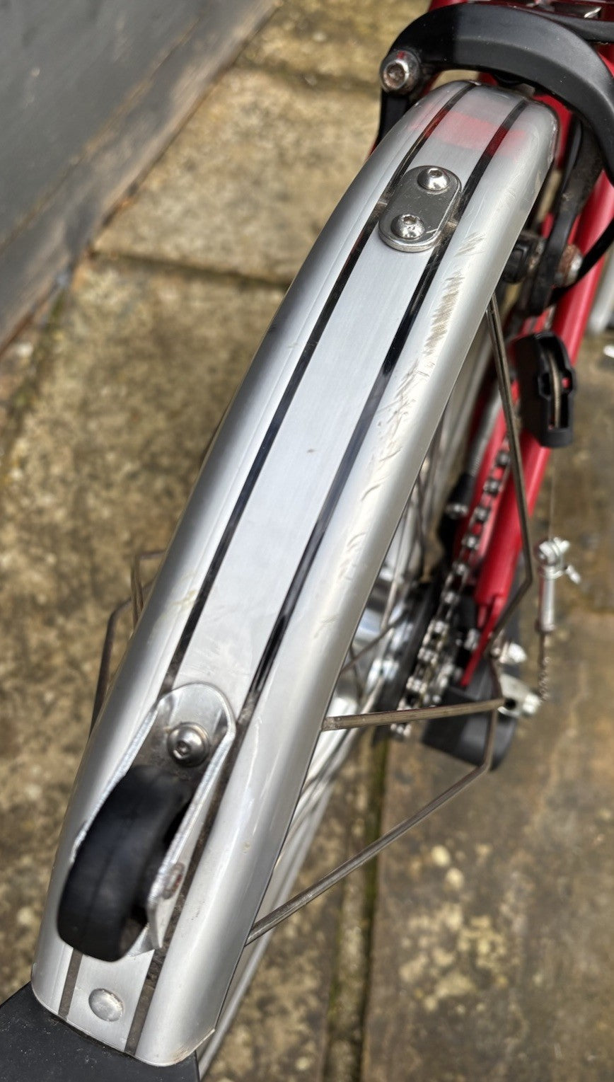 Brompton C Line 6 Speed M6L Folding bicycle in House Red - Hardly Used