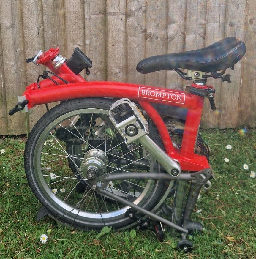 Brompton M6L Superlight Titanium 6 Speed - Red - Very Good Condition