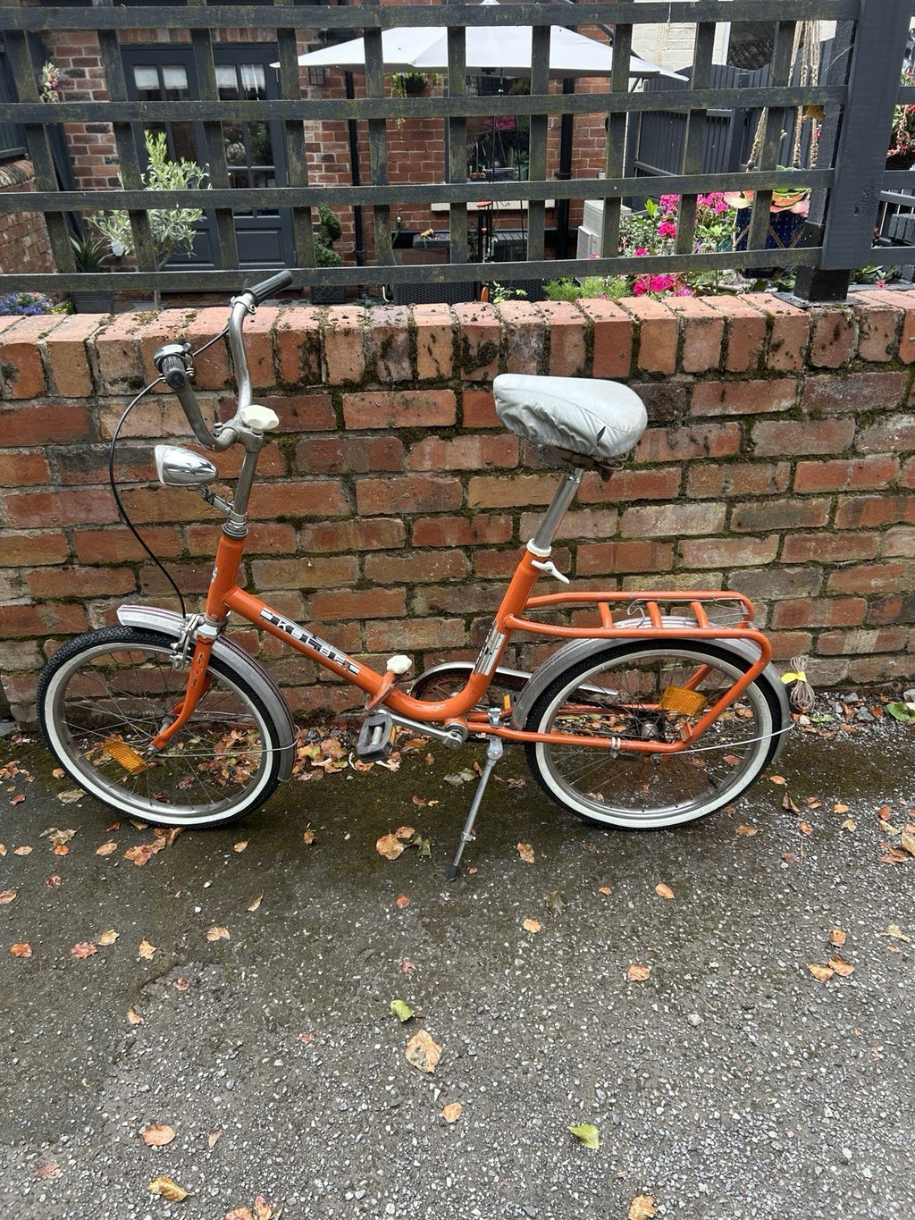 KOLBE 20in Folding Bike Orange/Silver Rear Rack Mudguards Kickstand 1 Speed