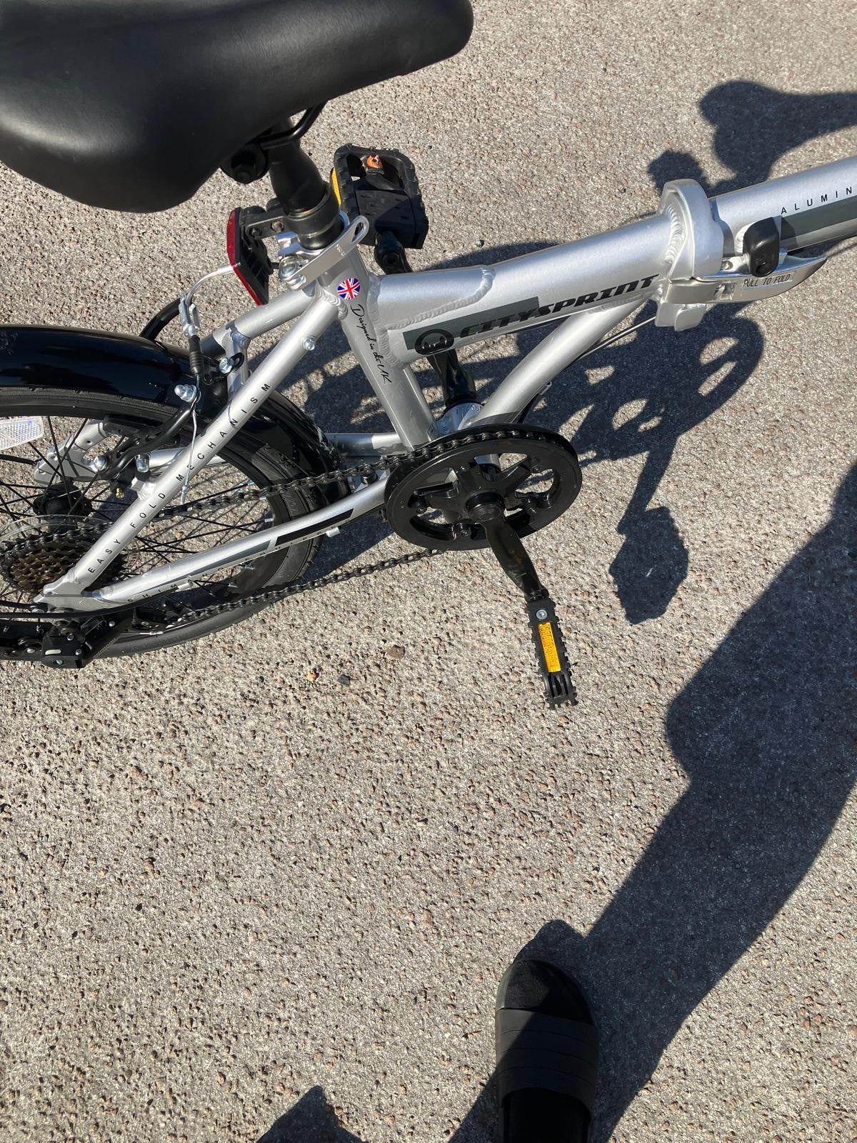 Cross CRF500 20 inch Wheel Size Unisex Folding Bike - White (with Pump)