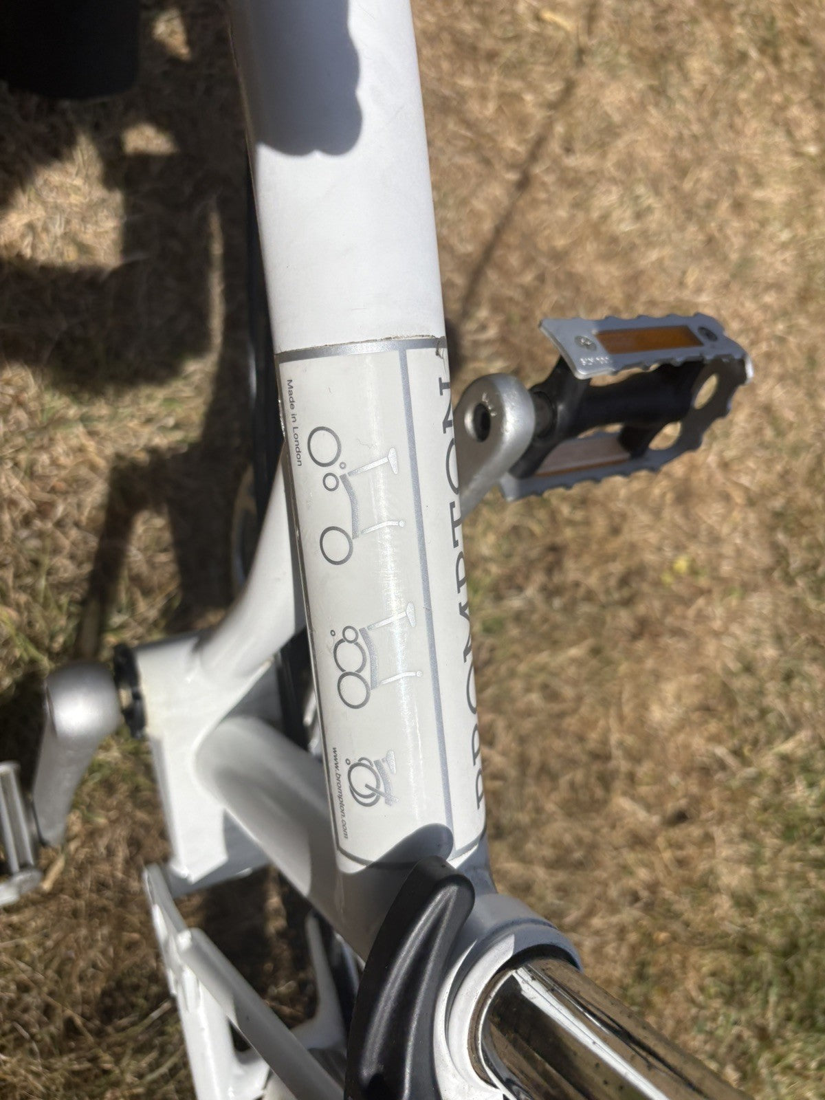 Brompton M3L Folding Bike 3Speed, Papyrus White Excellent Condition, Barely Used