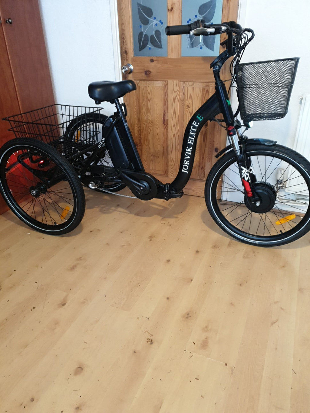Jorvik Folding Tricycle Elie E