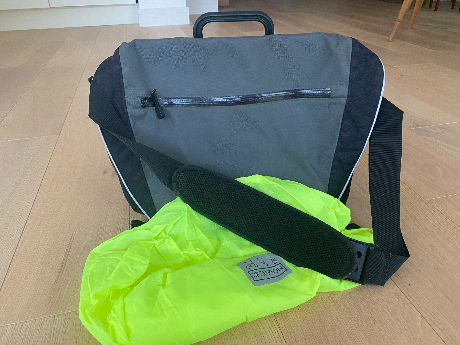 Brompton A Line 3-Speed Folding Bike with bag