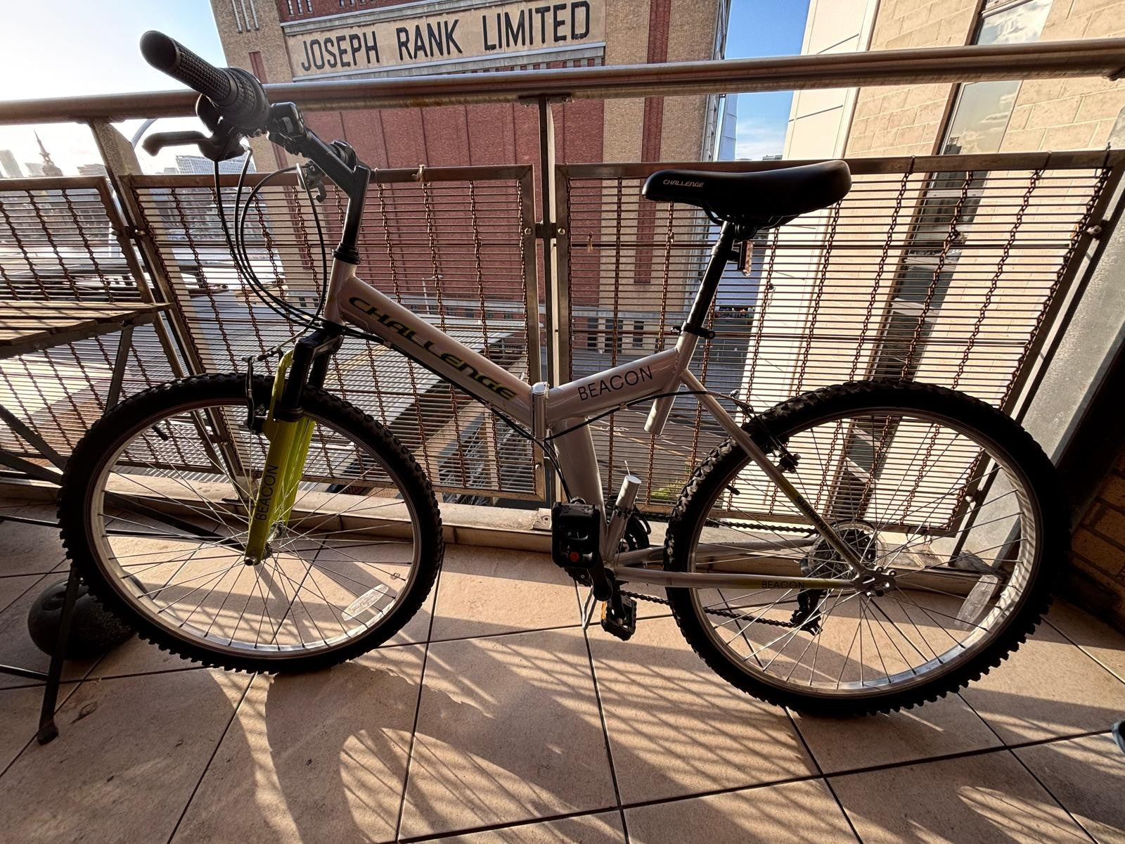 Challenge Beacon 26 inch Silver Folding Bike - Great Condition