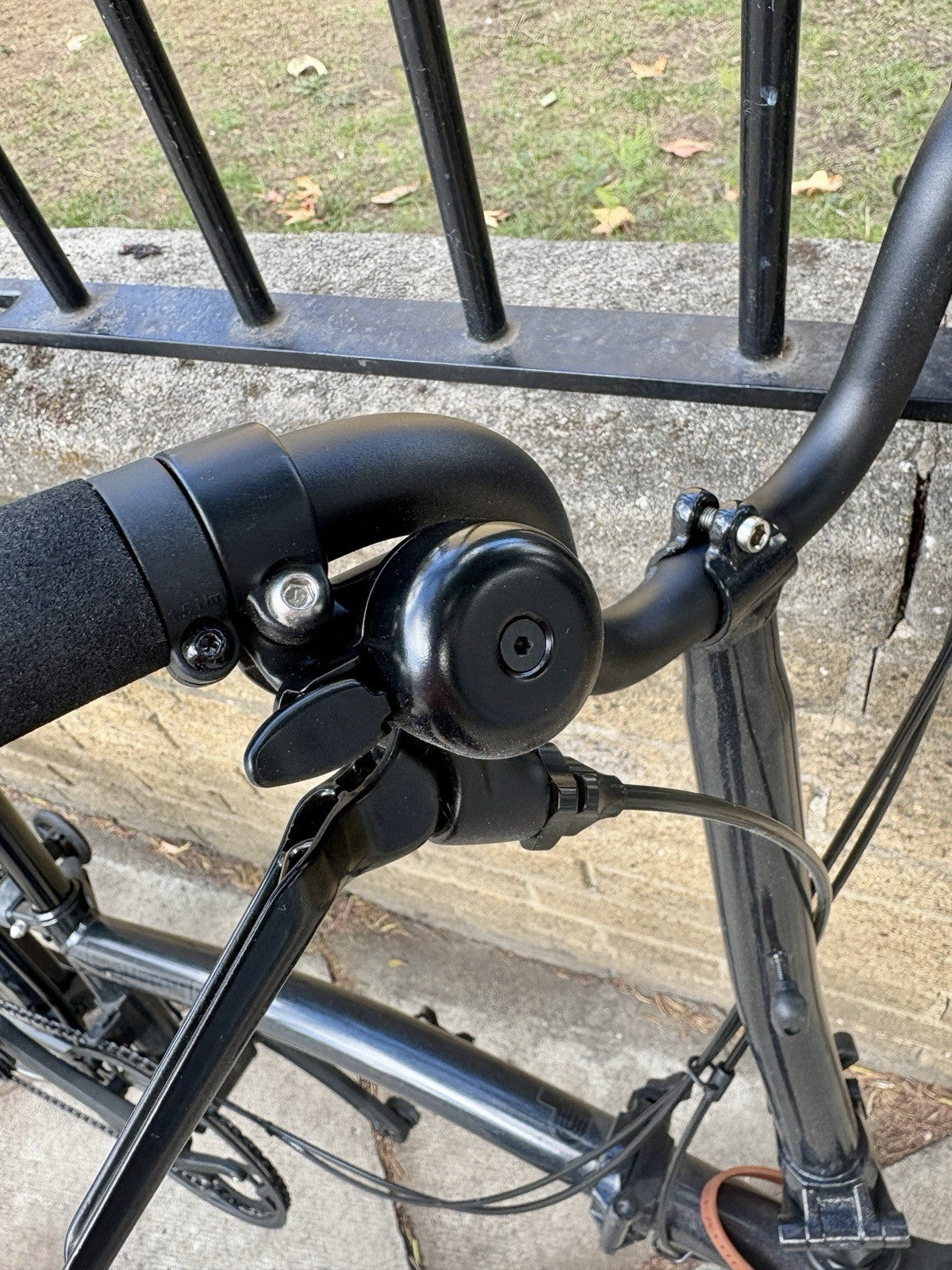 Brompton 2025 P Line 4-Speed Folding Bike – Midnight Black – Excellent Condition