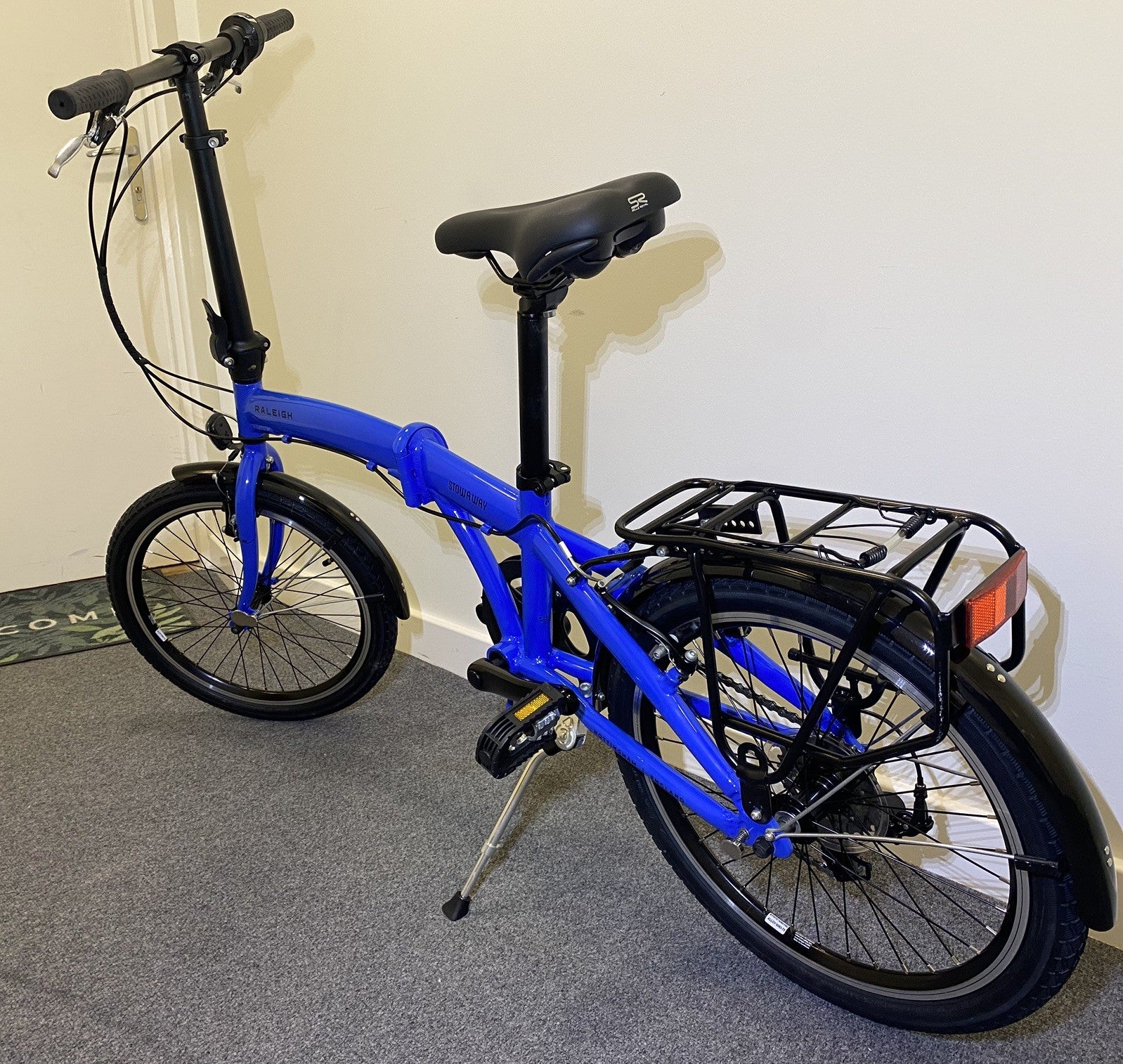 Raleigh Foldable Bike Stow A Way - Lightweight and compact. New unused. RRP £549