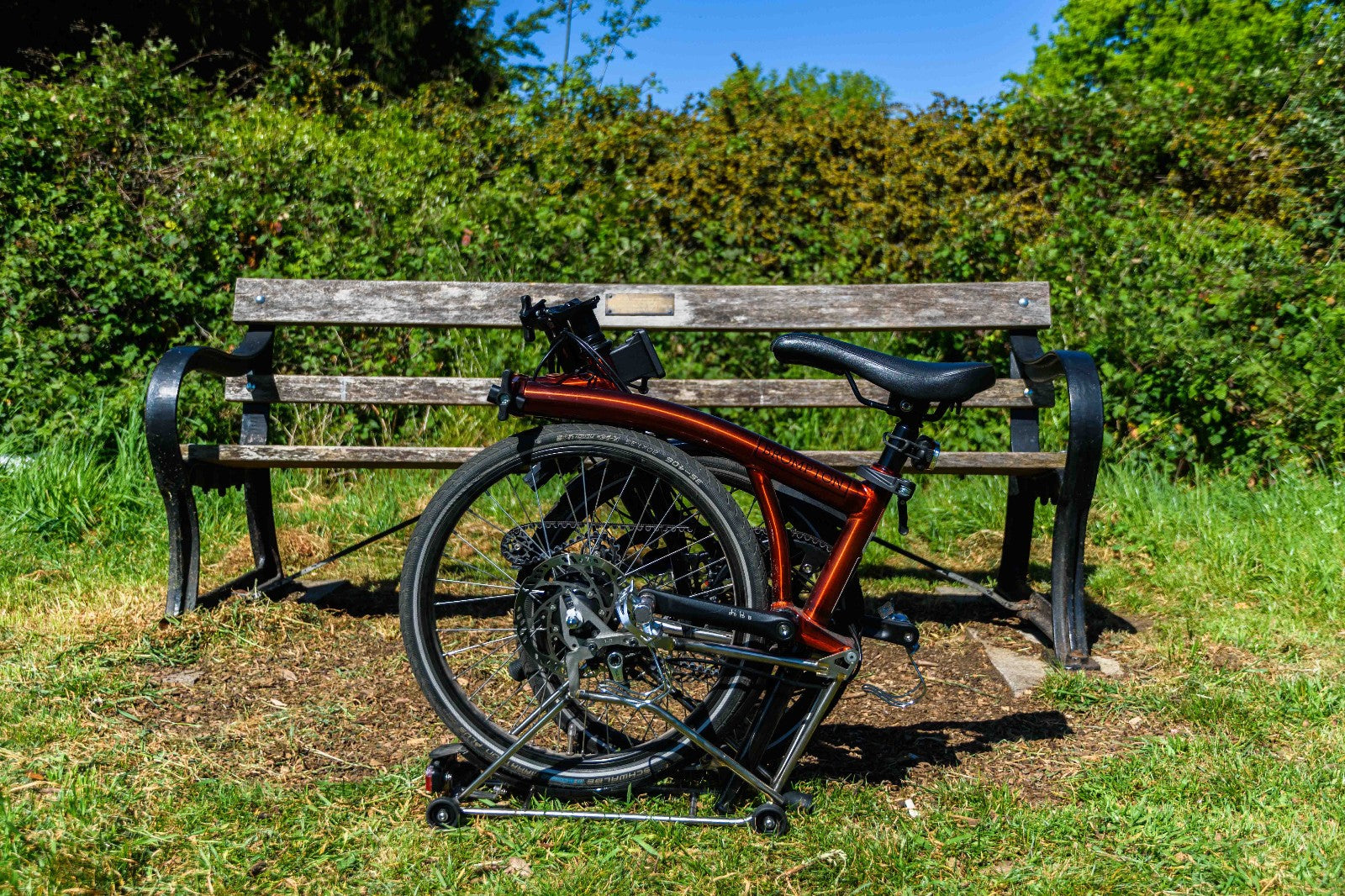 Kinetics Brompton. 20" wheels, cable disk brakes, belt drive, 11-speed Alfine