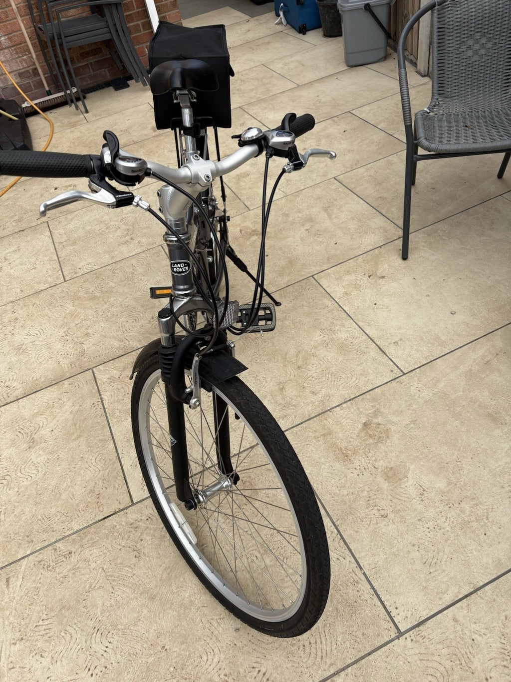 Land Rover Hybrid Bike 700C Alloy Front Suspension V-Brake Mudguards Rack