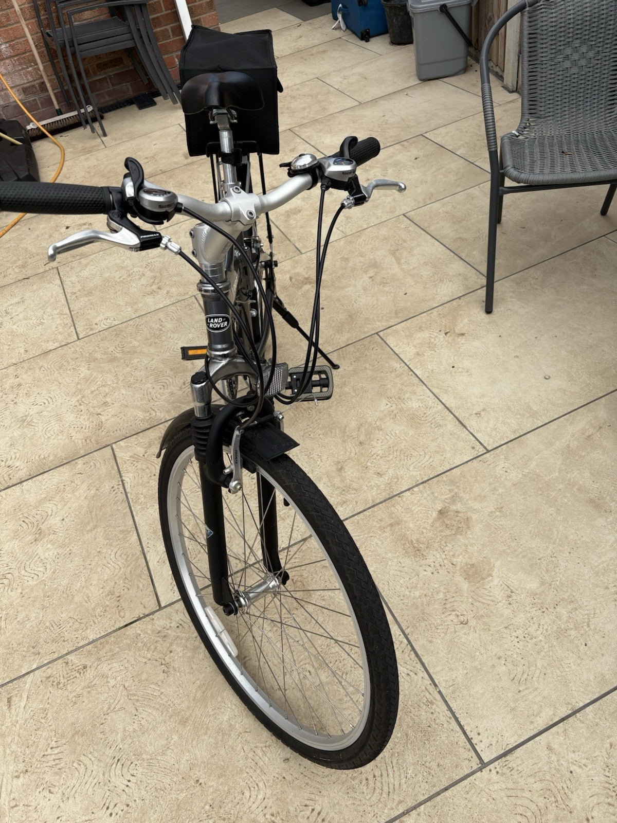 Land Rover Hybrid Bike 700C Alloy Front Suspension V-Brake Mudguards Rack