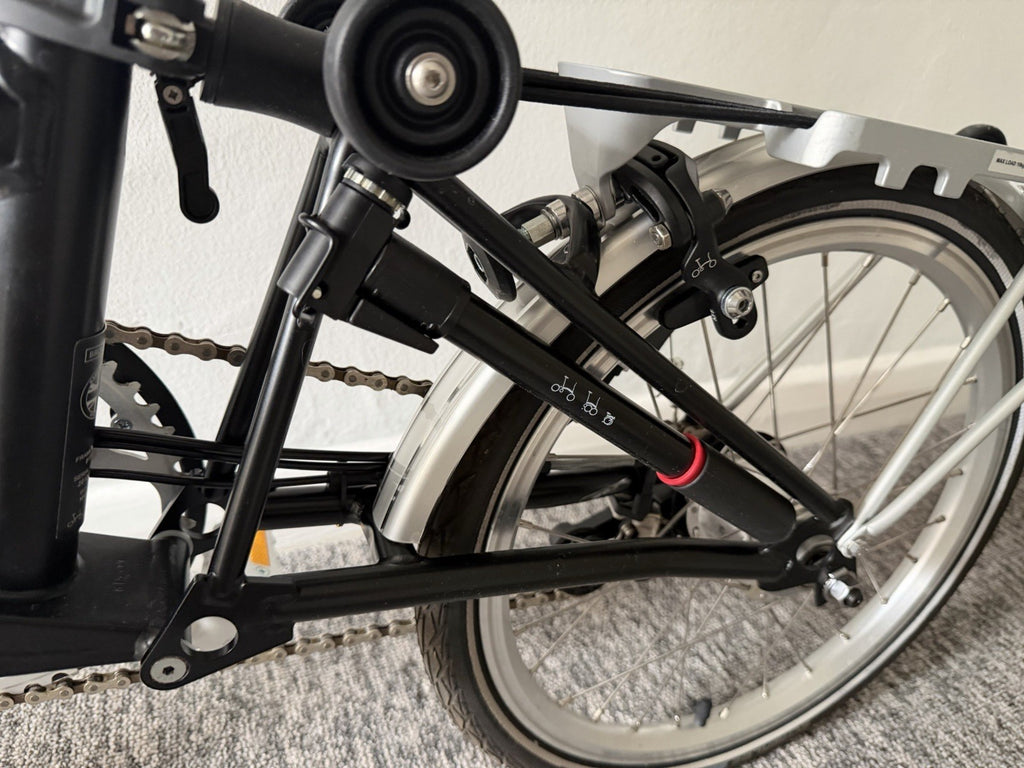 Brompton C Line H6R (6 Speed) folding bicycle - Black (MINT CONDITION!)