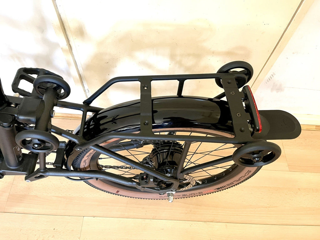 Brompton G Line 2026 with Roller Frame - 8-speed, Space Black, Medium