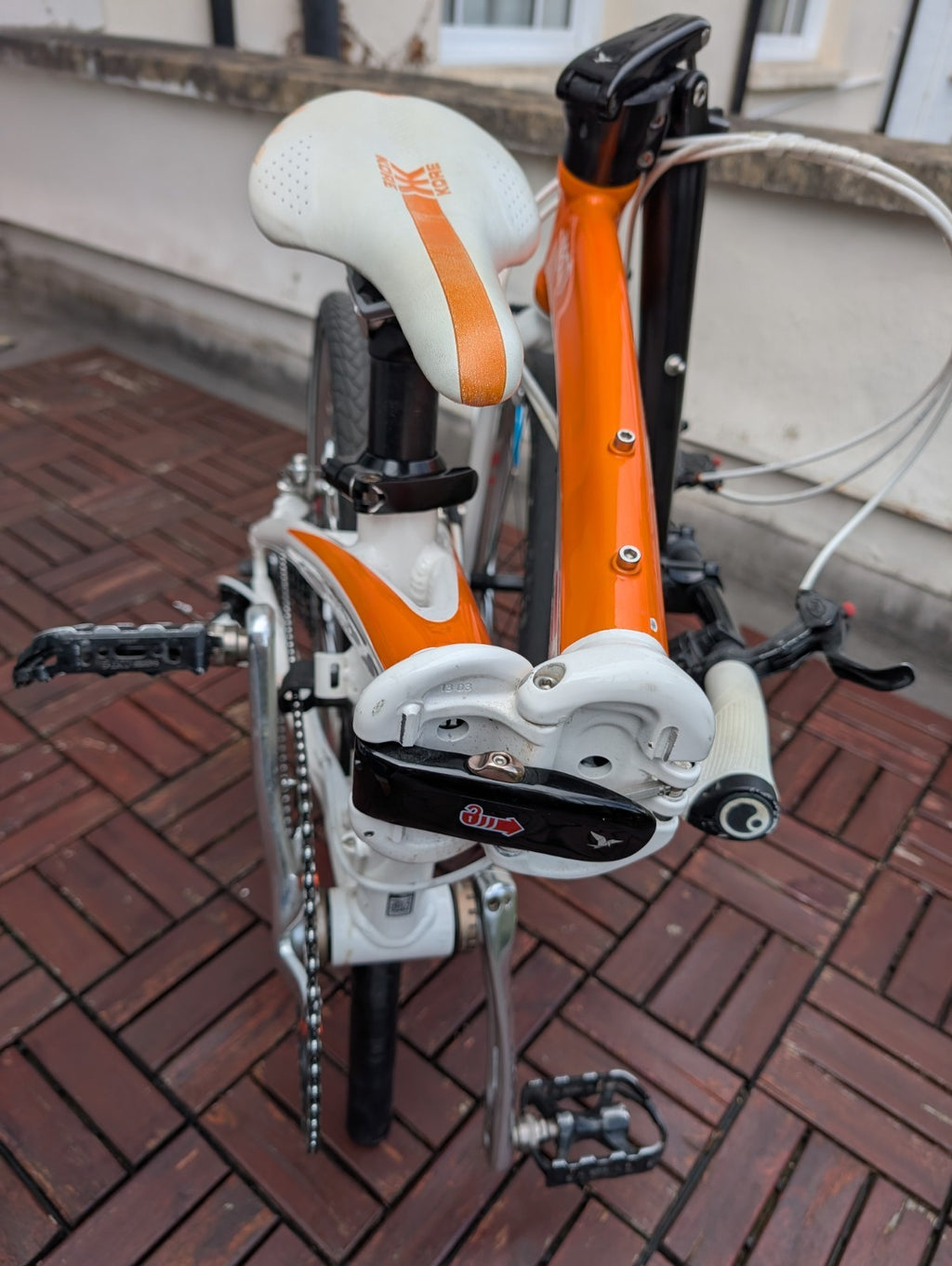 Tern Verge x10 Folding Bike 20in Wheels with upgraded OEM wheelset