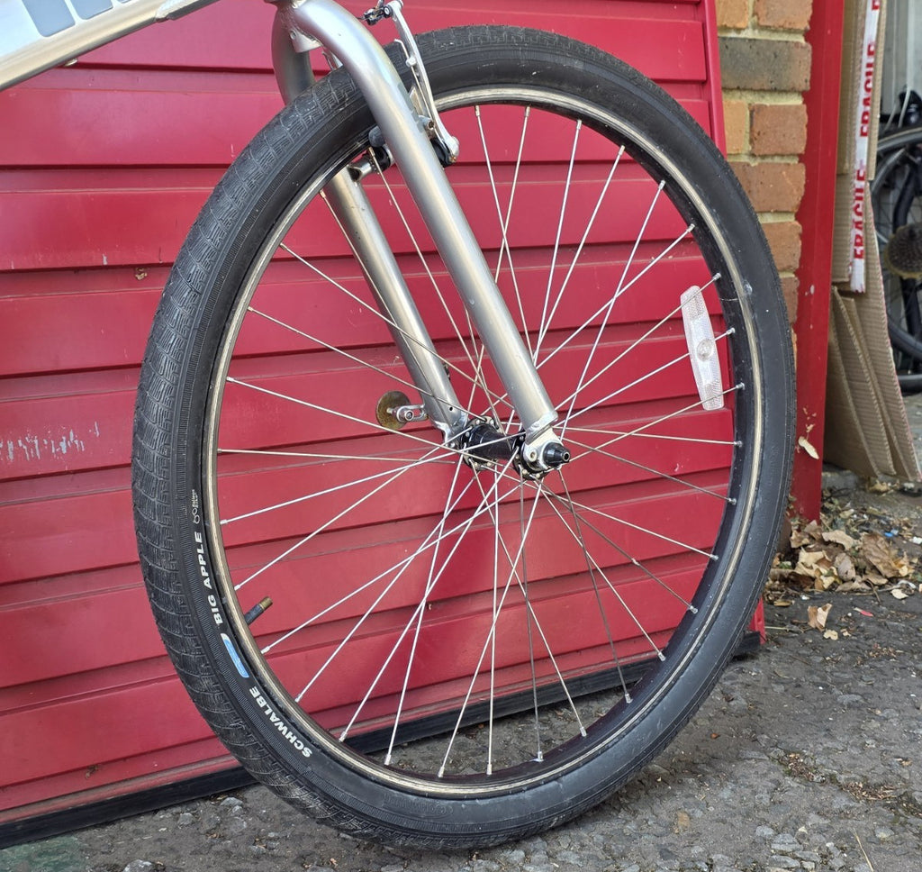 DAHON EXPRESSO FOLD UP FOLDING BIKE (42cm FRAME SIZE w/ 26" WHEELS) VG CONDITION
