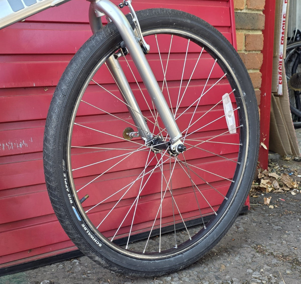 DAHON EXPRESSO FOLD UP FOLDING BIKE (42cm FRAME SIZE w/ 26" WHEELS) VG CONDITION