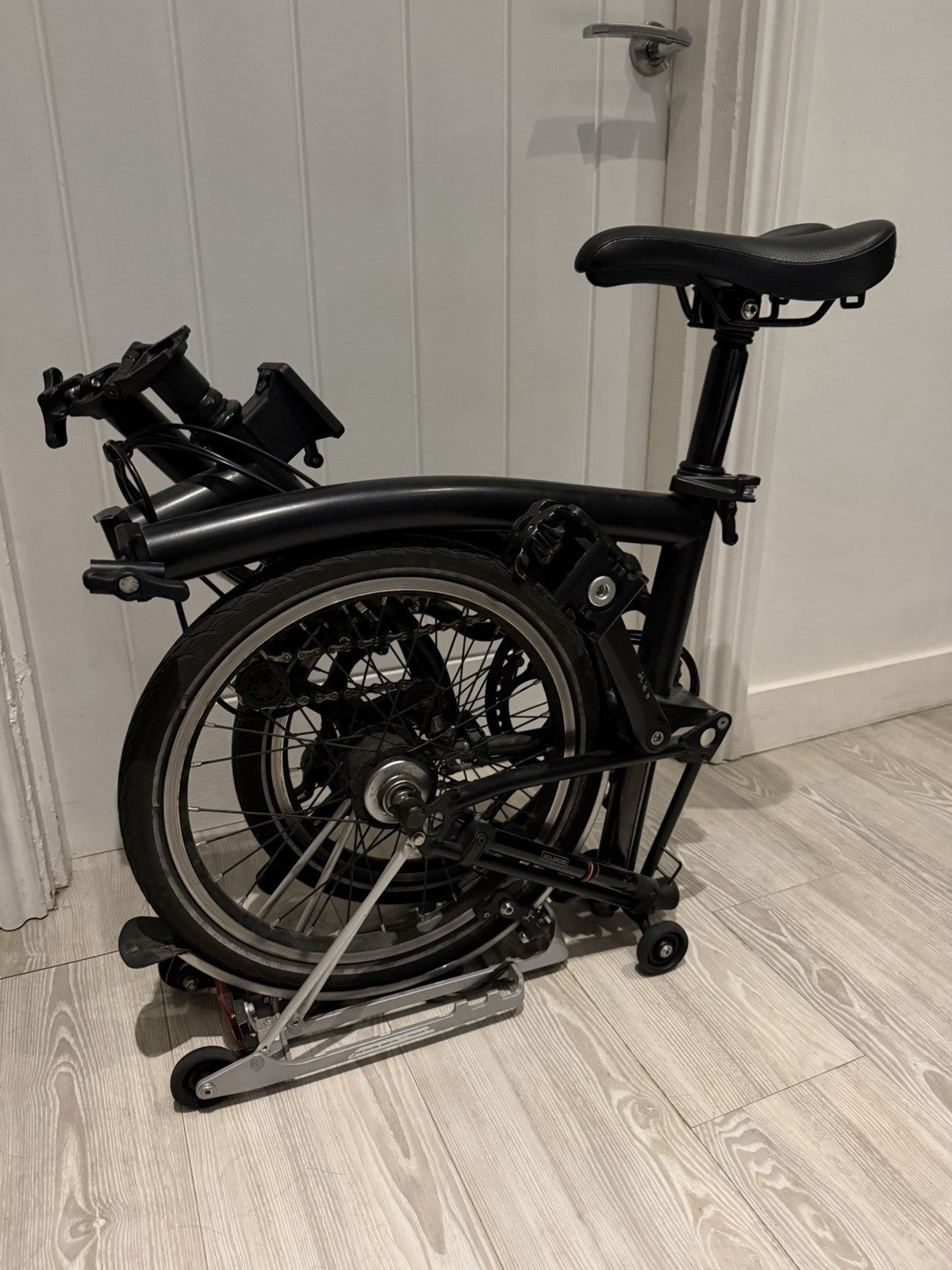 Brompton C-Line Explore 6-Speed Black Edition With Rack