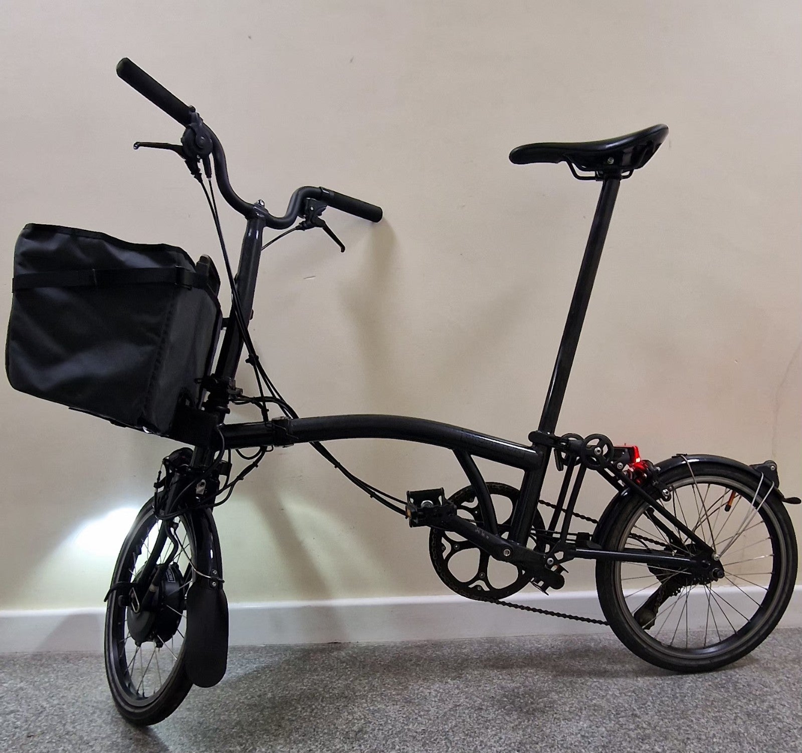 E Brompton P Line 4 speed. Free UK LOW 💰WORLD 🌎 ✈️ POST📦📫+ Borough Basket