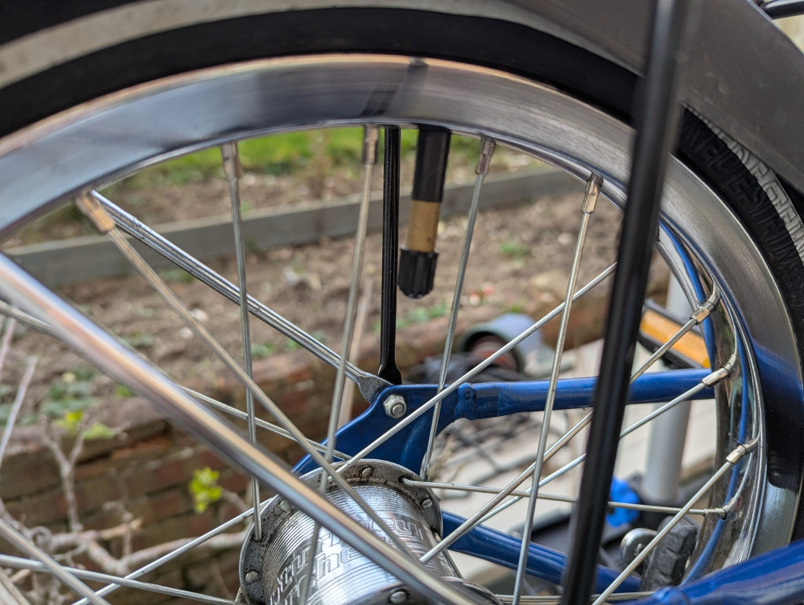 Vintage Dahon Classic III Folding Bike – 3-Speed Sturmey Archer (Blue)
