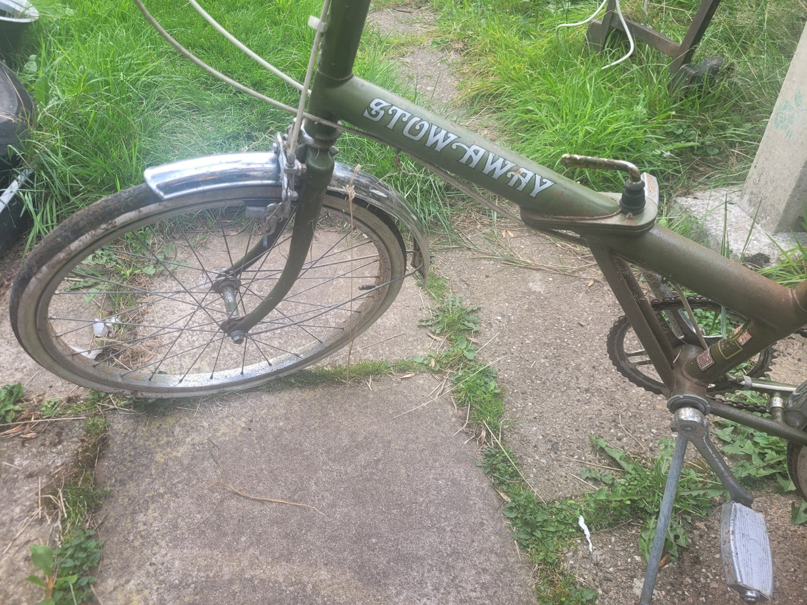 Origional Vintage Raleigh Stowaway Folding Bike