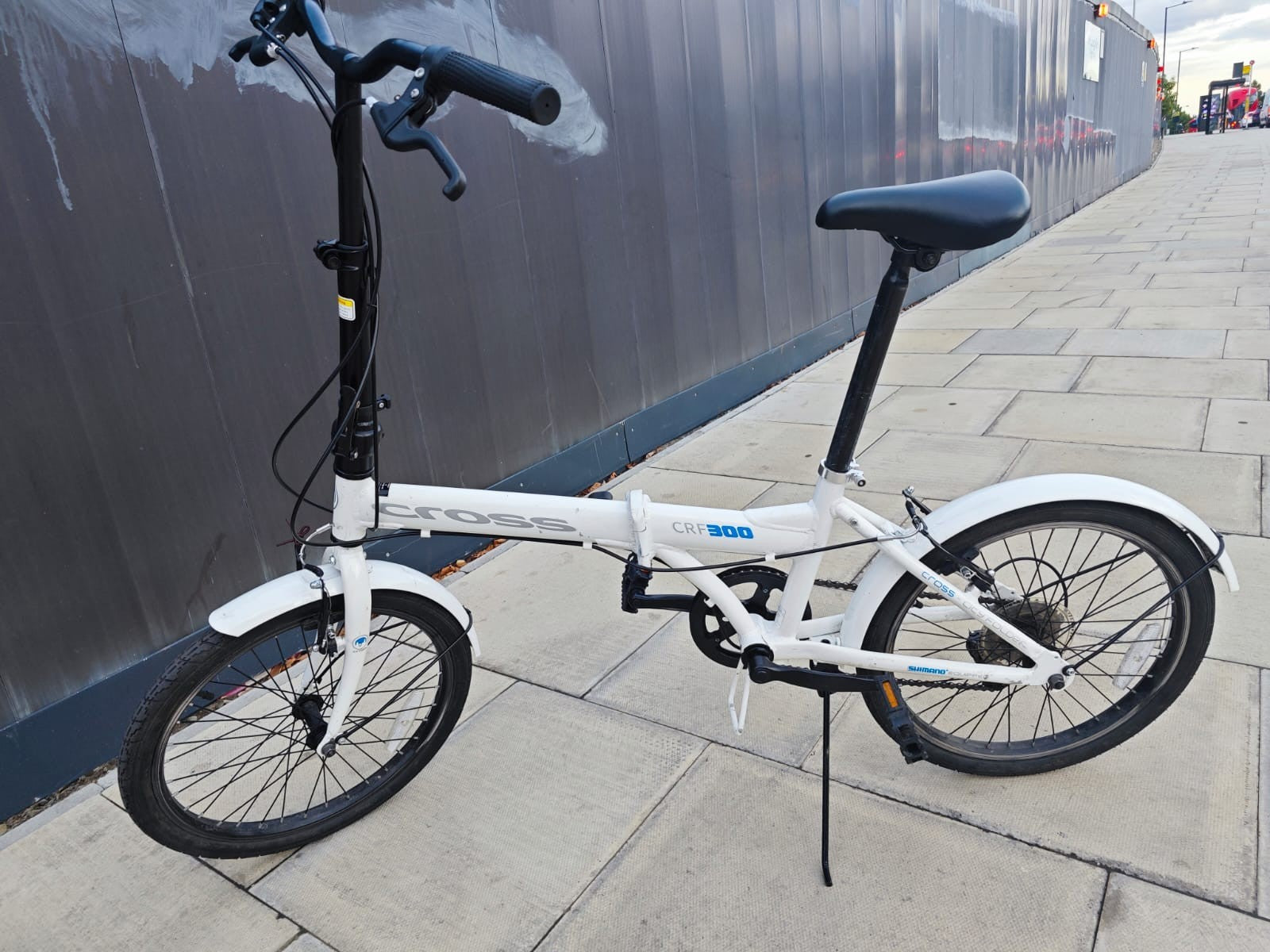 Cross CRF300 20in Folding Bike 7-Speed V-Brake White