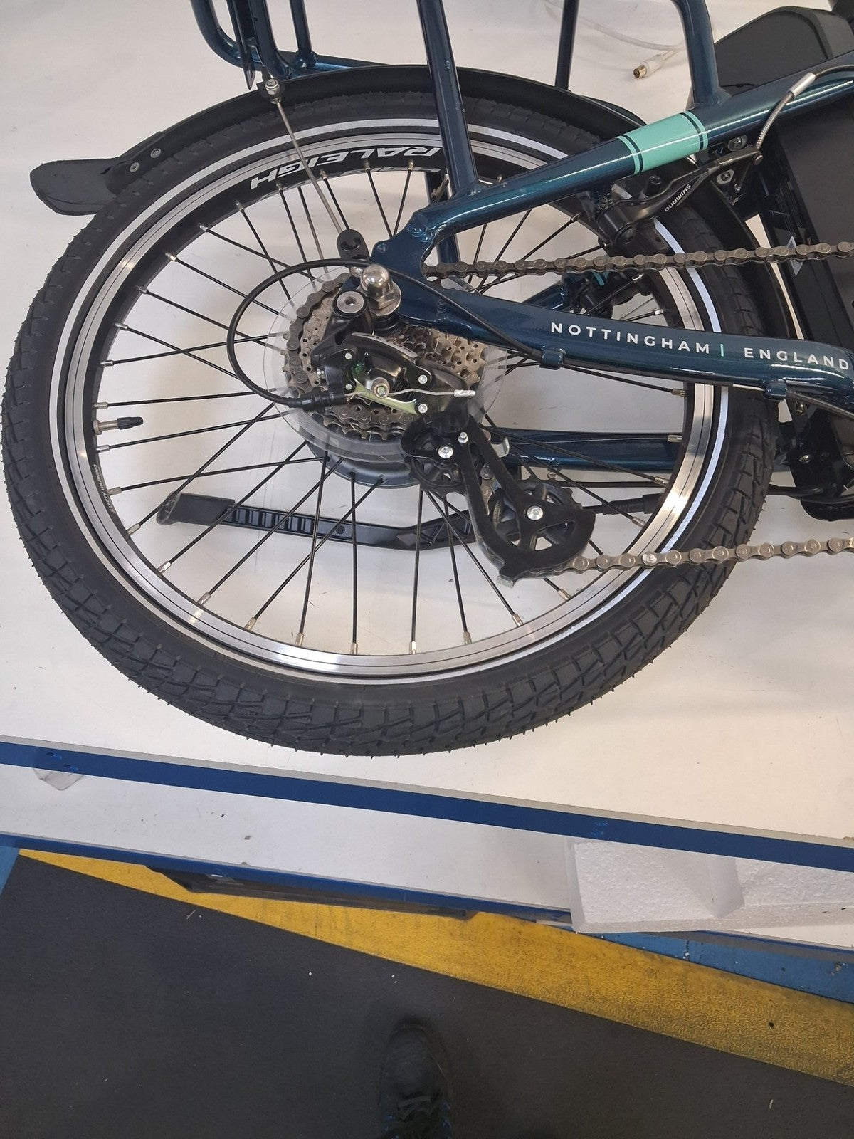 Raleigh 2019 Evo Alloy Folding Bike 20" Wheel Blue Green (Scratch/No Battery)