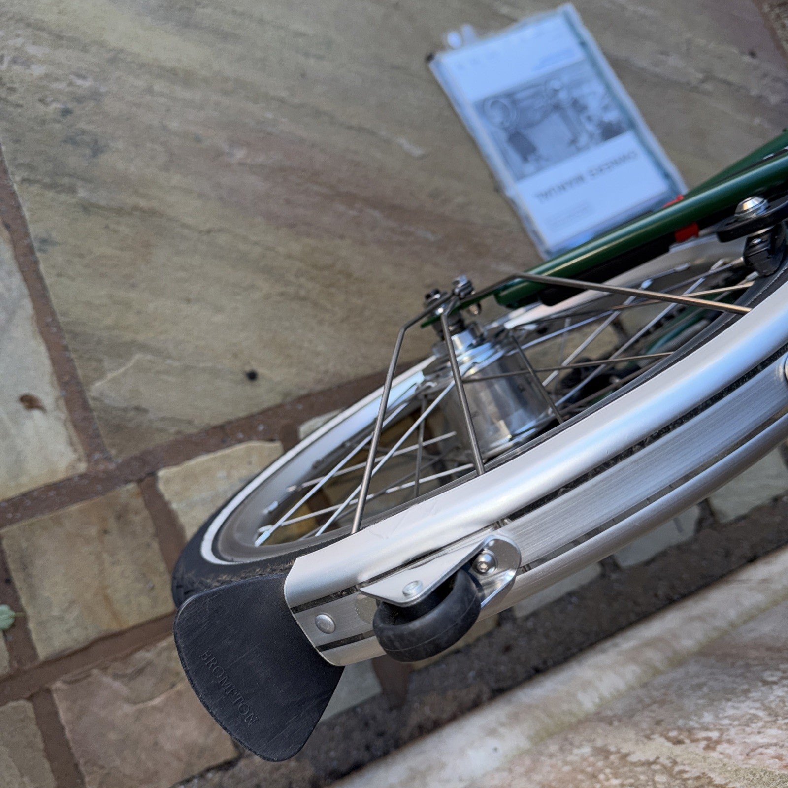 BROMPTON M6L  - RACING GREEN - VERY GOOD CONDITION