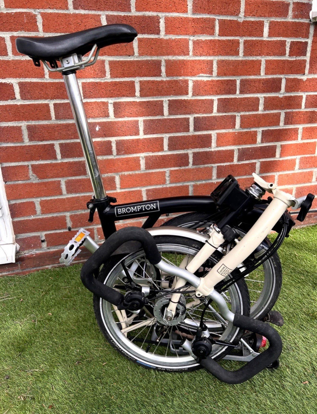 Brompton P6R folding bicycle Black/Cream