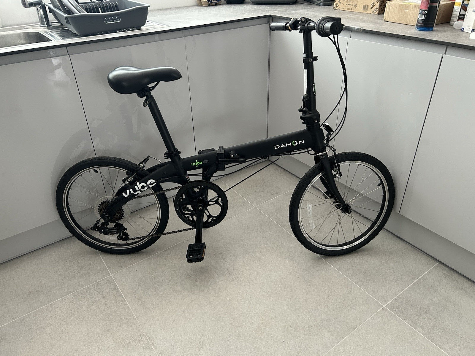 Dahon Vybe D7 Folding Bike (£599 New)