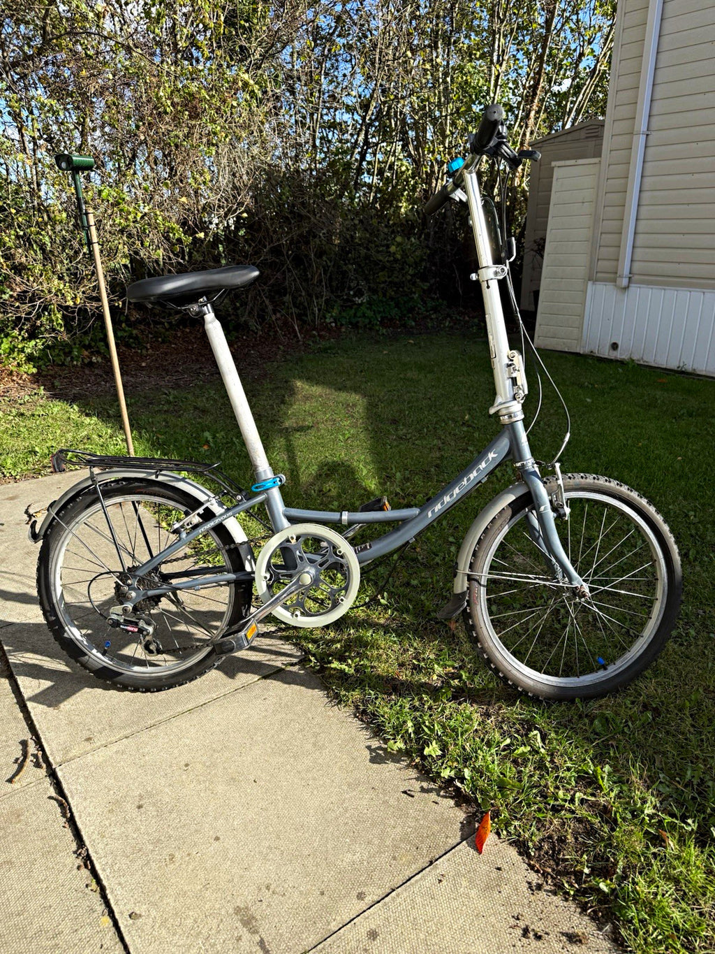 Ridgback 20in Folding Bike Grey V-Brakes Mudguards Rear Rack Kickstand