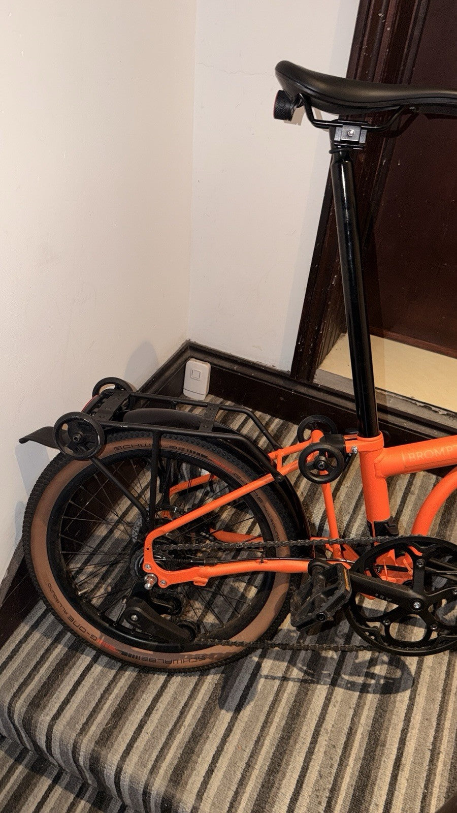 Brompton G Line 8-Speed Medium Adventure Orange Roller Rack – Only 10 Rides