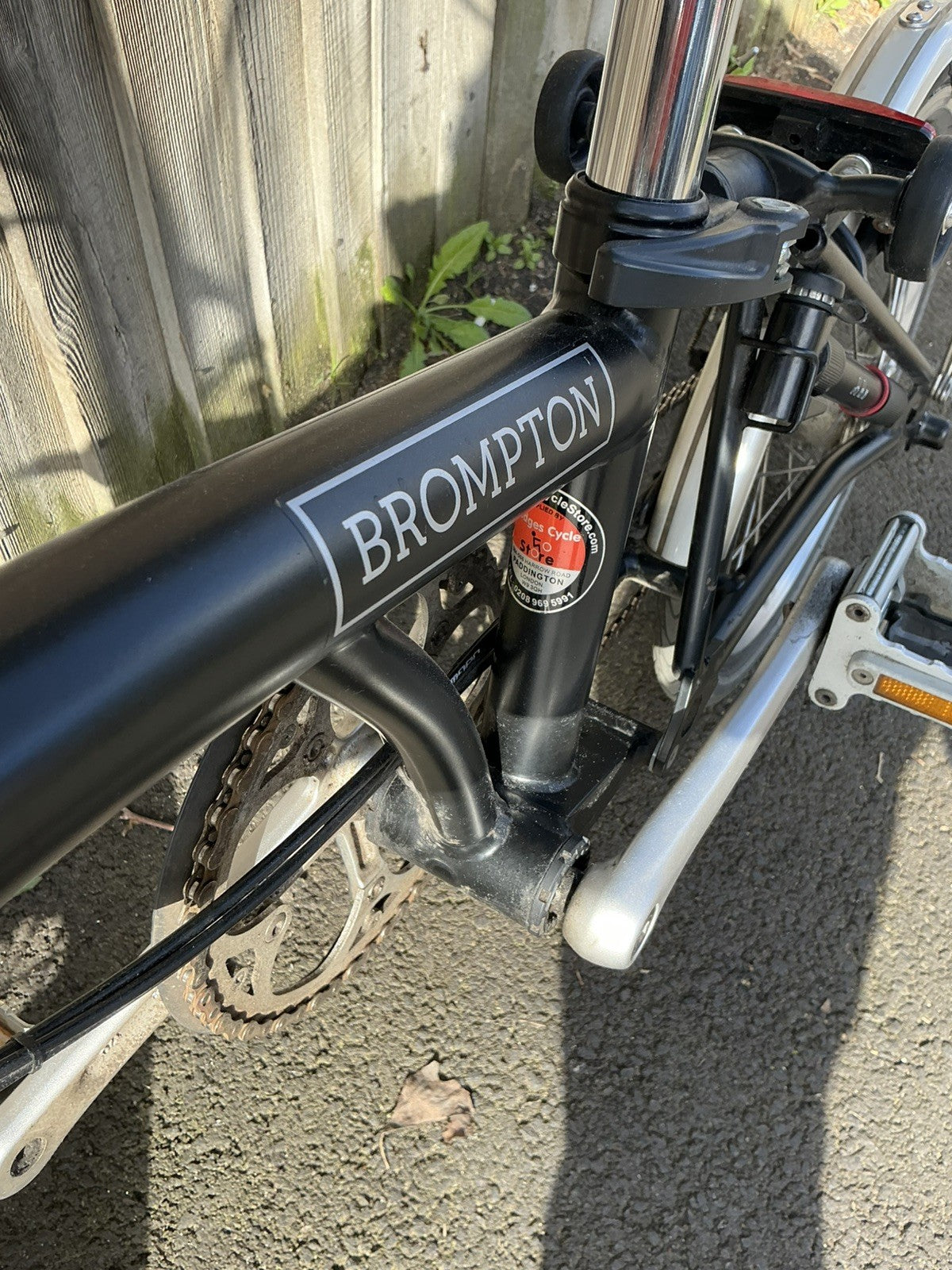 Brompton C-Line Explore 6 Speed Bike Mid (M) - Handlebar - Black