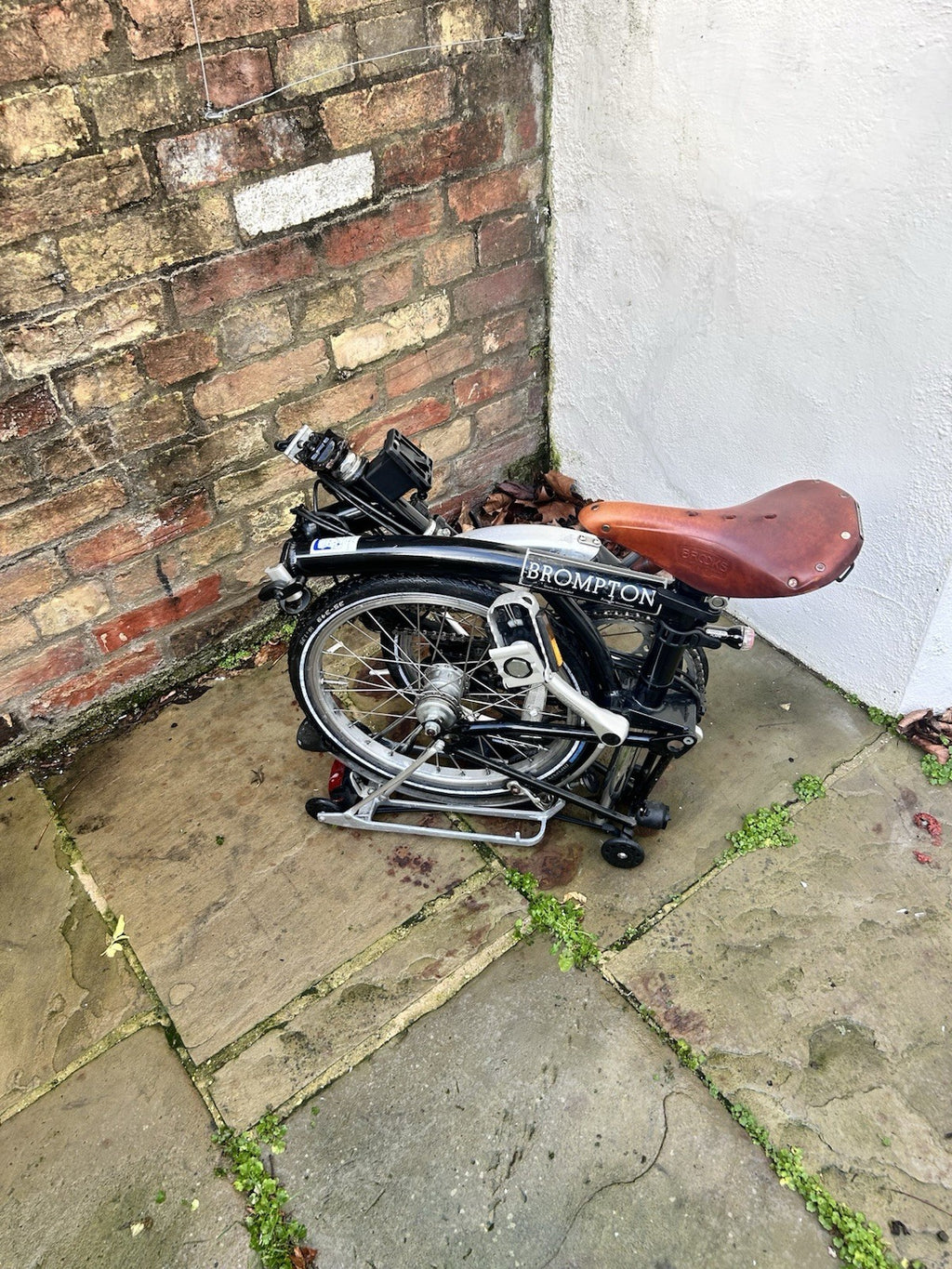 Brompton Folding Bike – 3 Speed – With Rack & Brooks Saddle – Good Condition