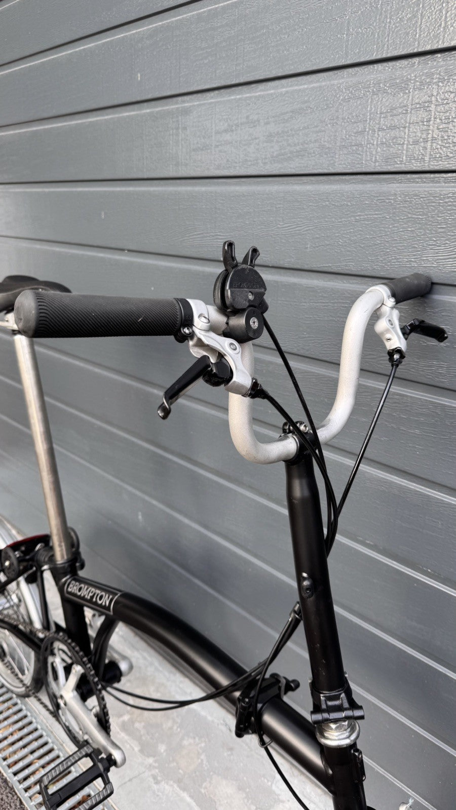 Brompton M3L 3 speed  Folding Bike Superb Condition Low Mileage