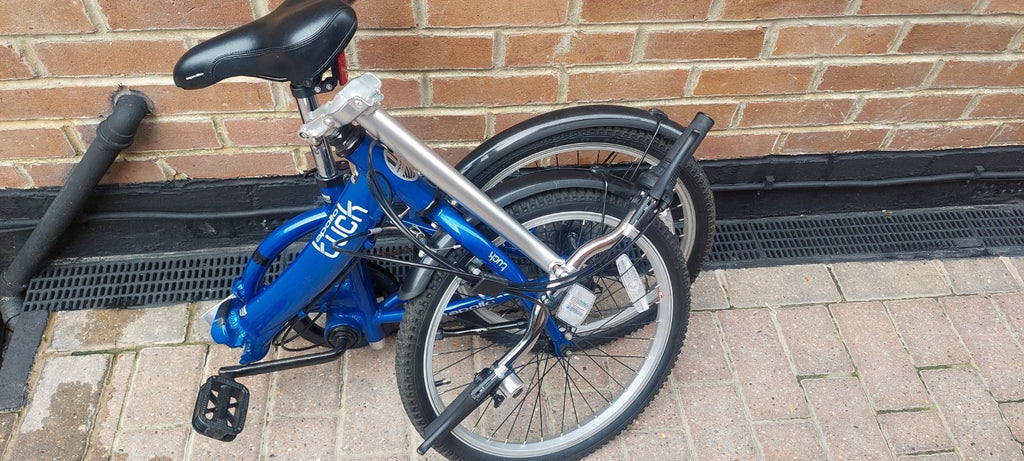 Apollo Tuck Folding Bike 20" 6-Speed