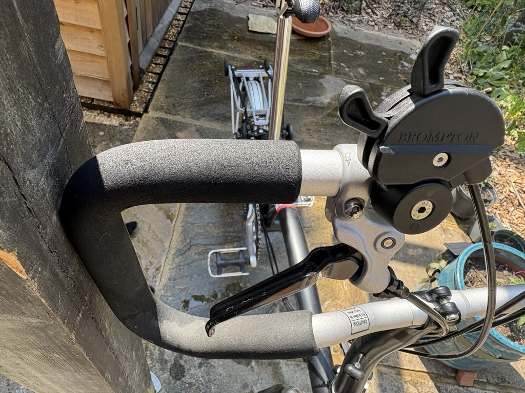 Brompton P6R Black Folding Bike - 6 Speed 2015 with Luggage Rack and Bungees