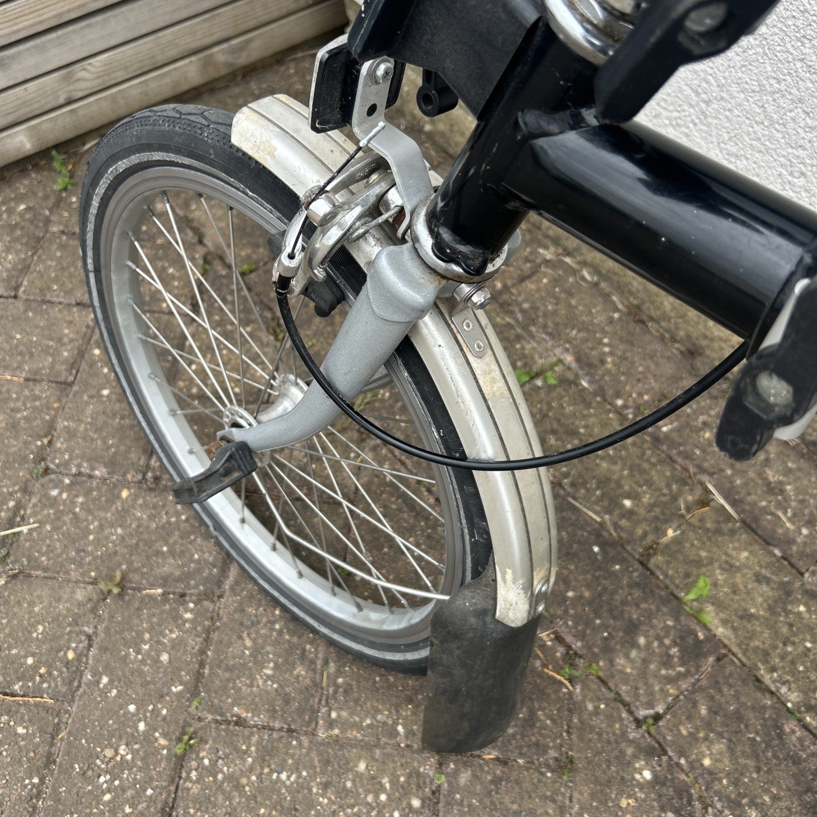 Brompton Folding Bike 2007 ish Average Condition Fully Working 2 Speed S1