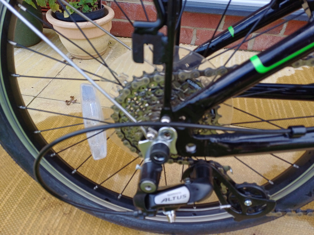 Dahon Vitesse Alloy D8 folding commuter bike, Obsidian black,  superb Condition