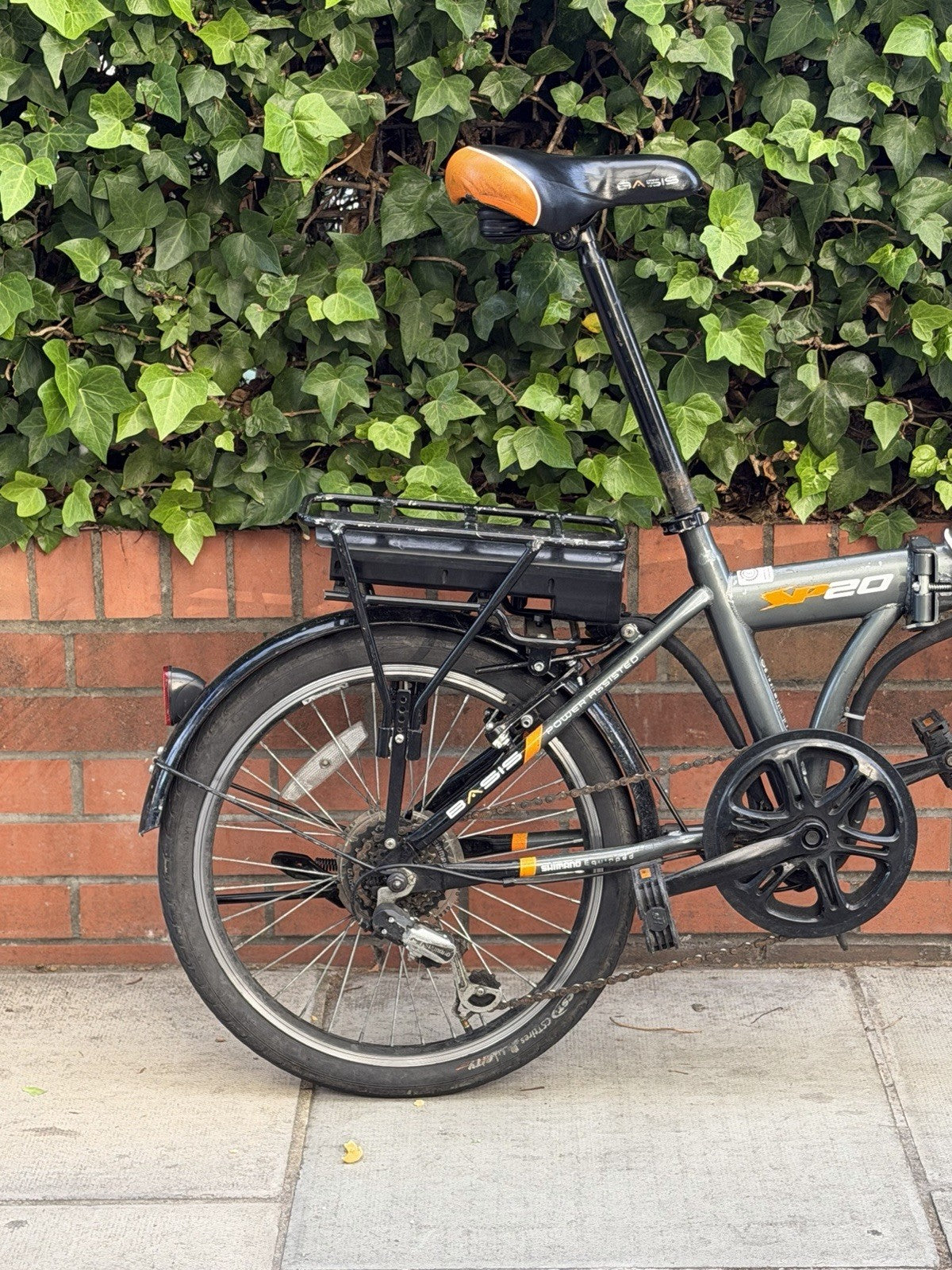 Basis SP20 Folding Bike 20" Wheels Shimano Gears Rear Rack Mudguards Grey
