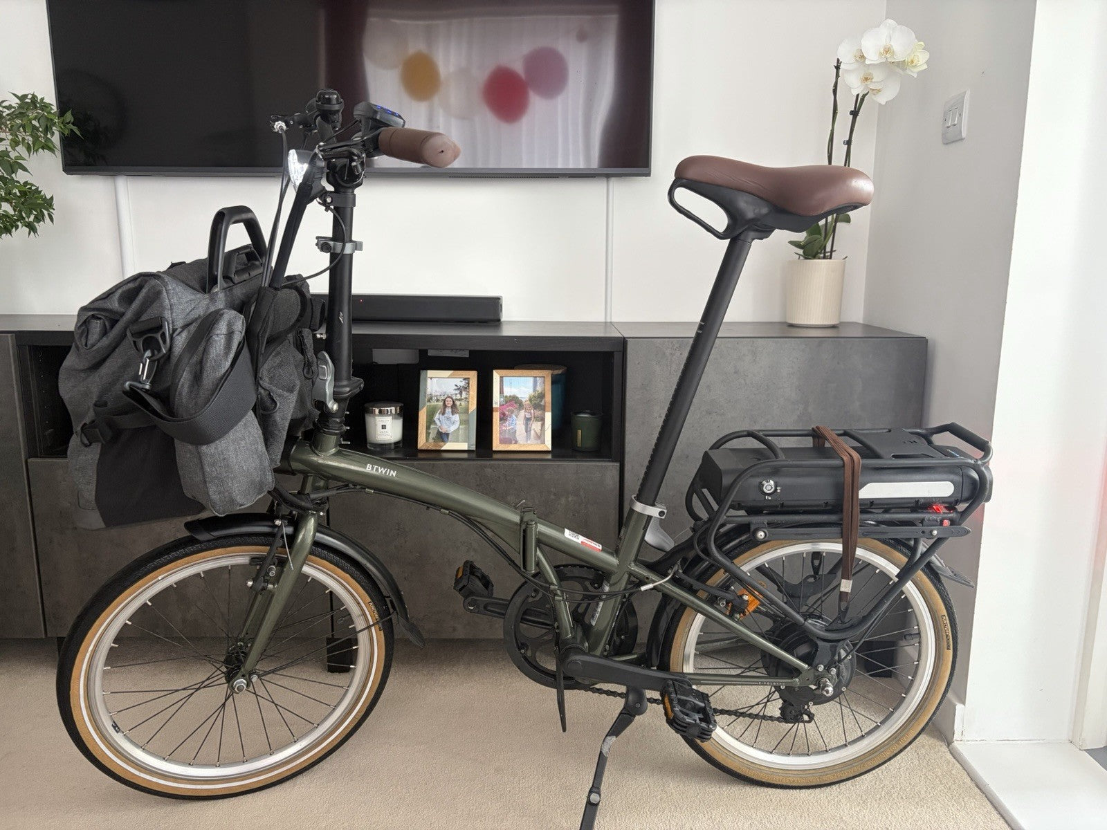 B’TWIN E-FOLD 500-GREEN FOLDING BICYCLE 20" WITH FRONT BAG
