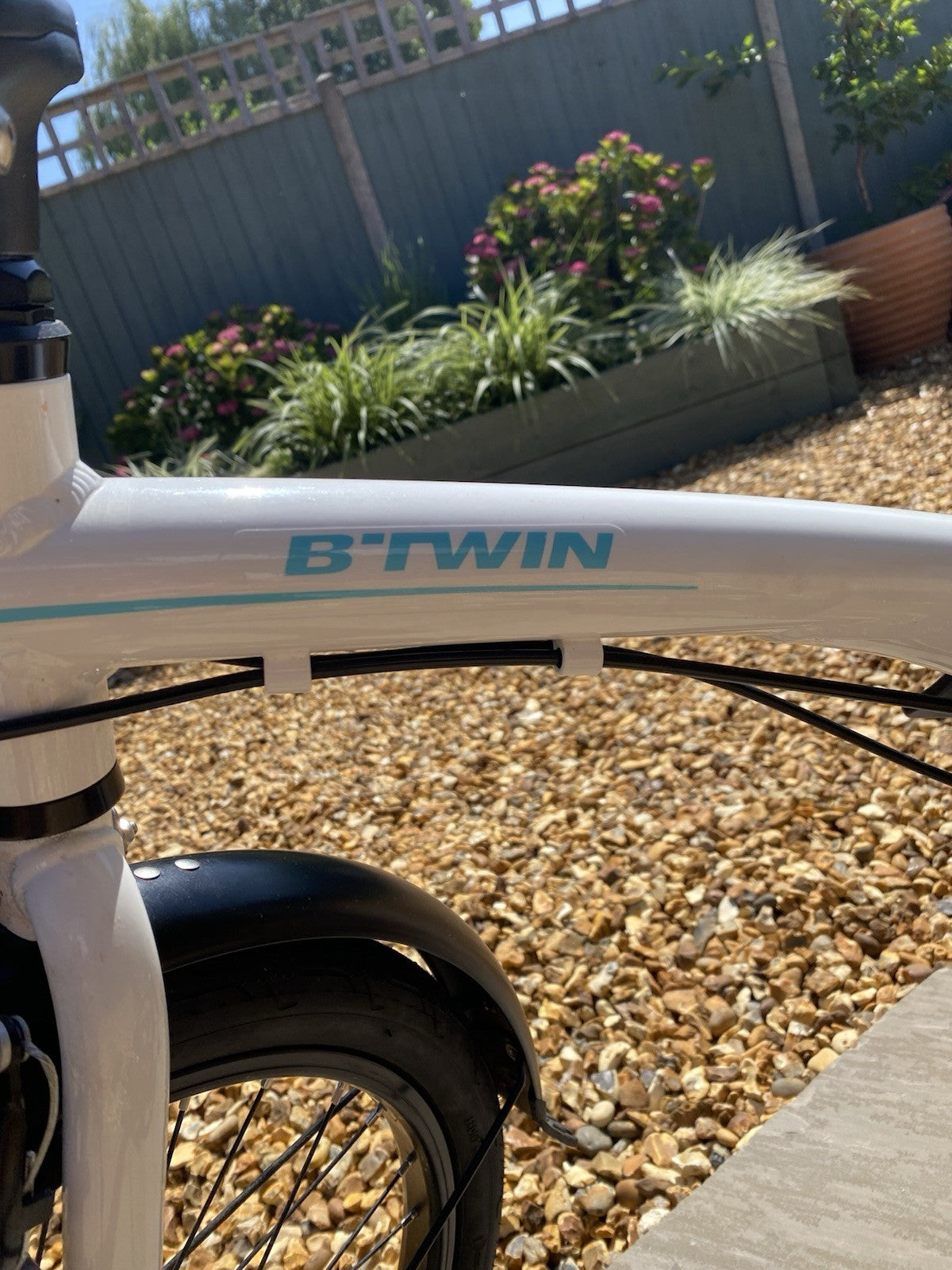 B'TWIN Tilt 500 20in Folding Bike 7 Speed Foldable White V-Brakes