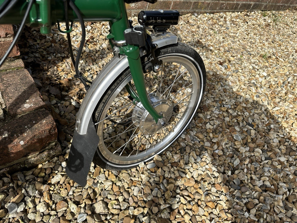 Green Brompton with Swytch Max++ Power Kit