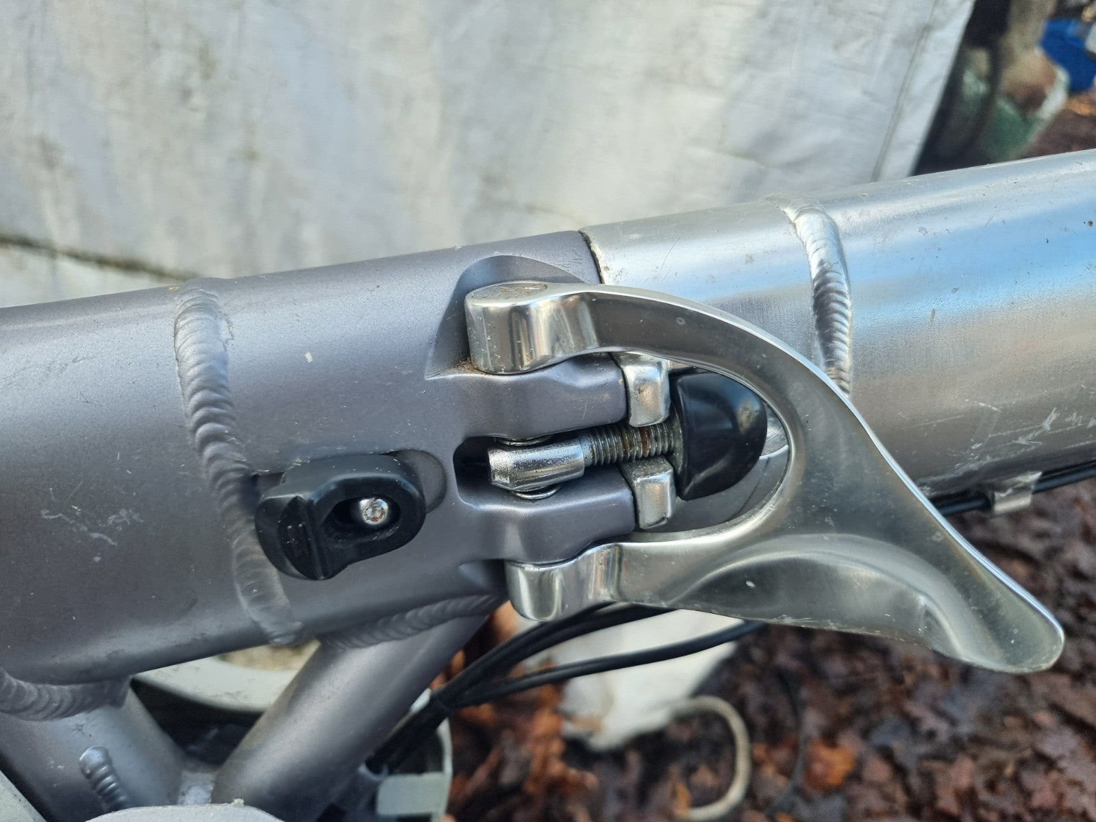 Flyer Folding E Bike With Built In Motor At The Pedals
