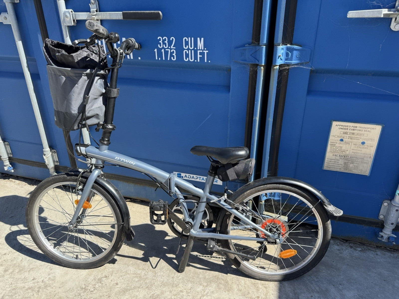 B'Twin Tilt 120 Folding Bike - Grey - in excellent condition