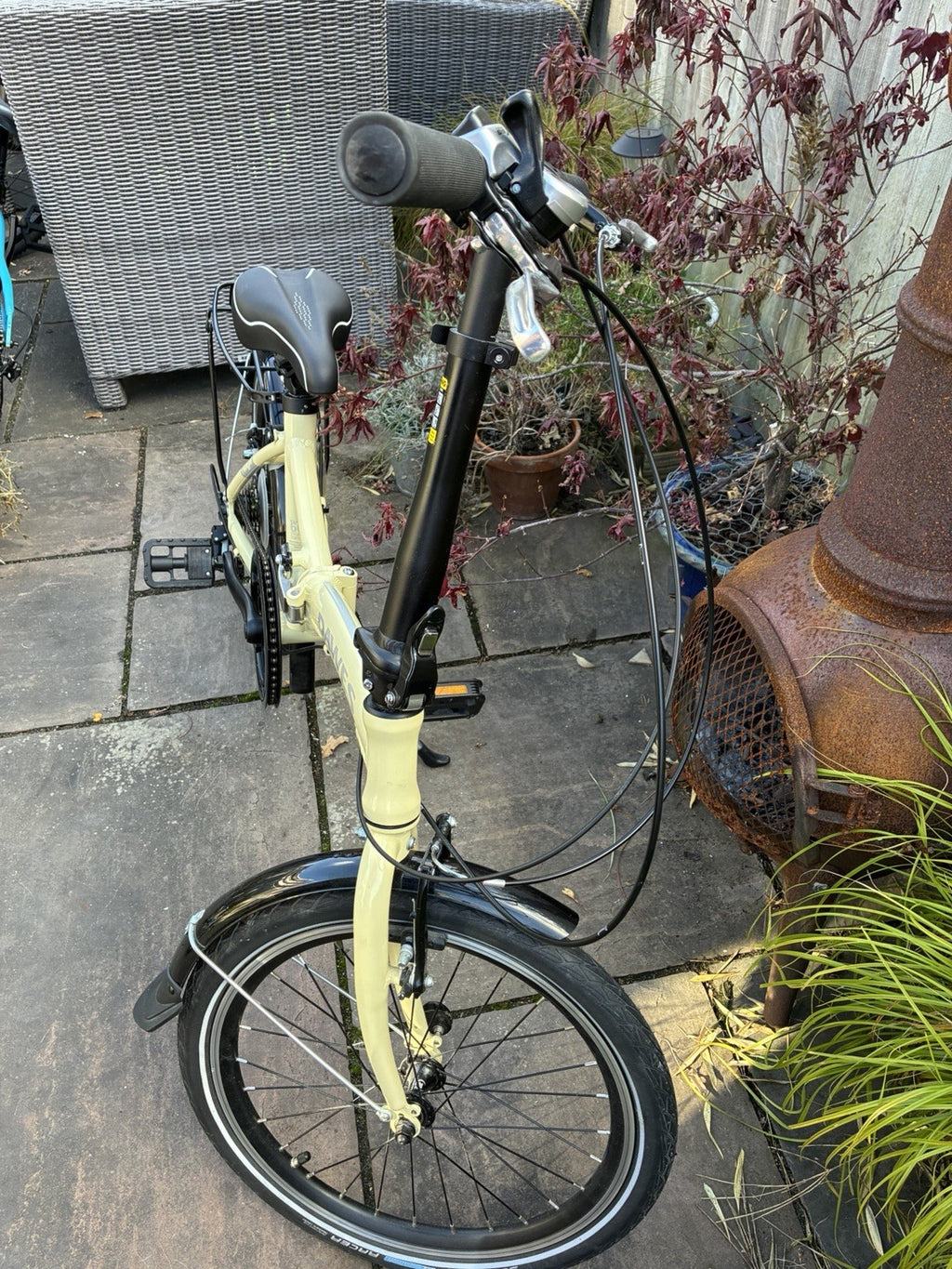Dawes Kingpin Folding Bike ivory/Black Rear Rack Mudguards V-Brake