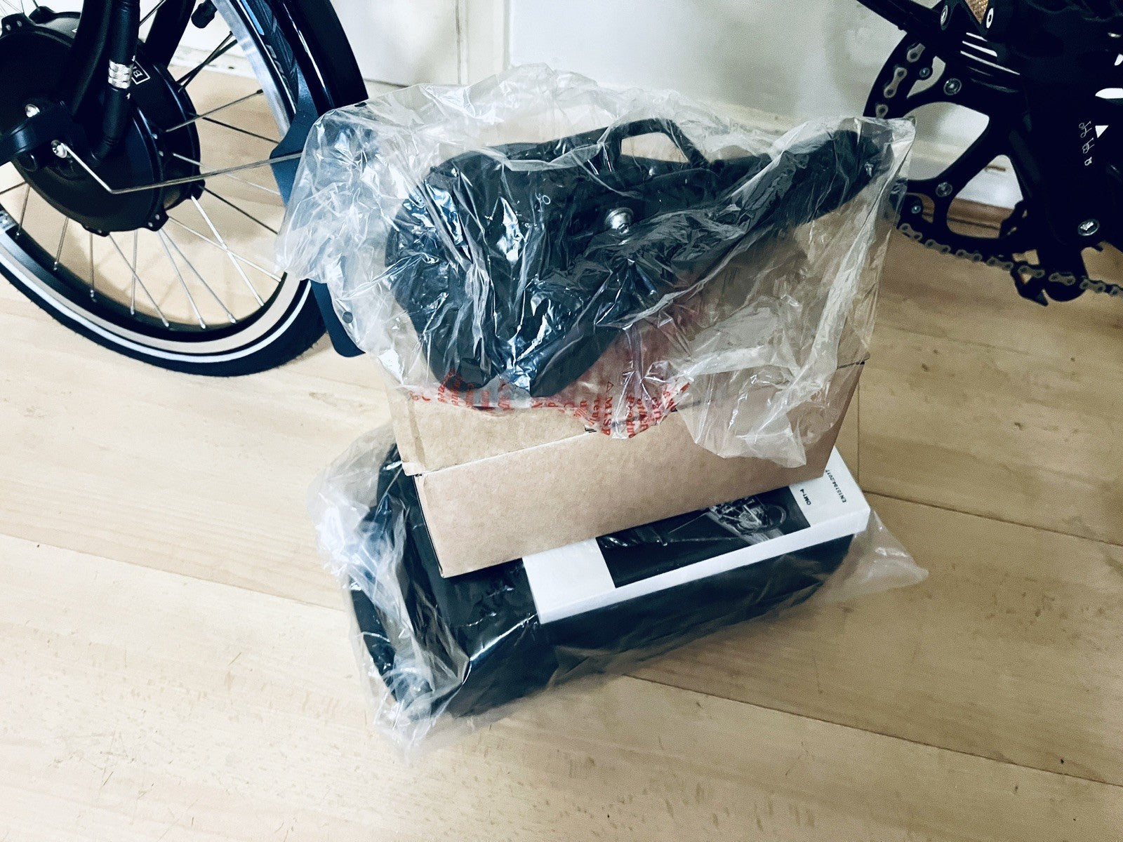Brompton Electrc C Line Explore 6 Speed Folding Bike, Black Edition, Mid NEW